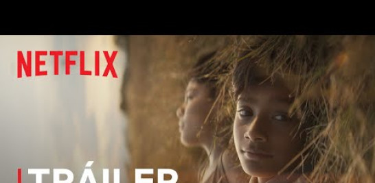 Cuando un niño llega a un pequeño pueblo mexicano, una amistad inesperada florece con un chico local, y un oscuro secreto sella su vínculo para siempre.

Ver en Netflix: https://www.netflix.com/title/81629643

SUSCRÍBETE: https://bit.ly/2W85El8

Acerca de Netflix:
Netflix es uno de los principales servicios de entretenimiento del mundo, con 278 millones de membresías de pago en más de 190 países. Nuestros miembros disfrutan de series, películas y juegos en una variedad de géneros e idiomas. Además, pueden reproducir, pausar y reanudar contenido cuando y donde quieran, y pueden cambiar de plan en cualquier momento.

Sigue a Netflix Latinoamérica en:
➡️TWITTER: http://twitter.com/NetflixLAT
➡️INSTAGRAM: http://instagram.com/NetflixLAT
➡️FACEBOOK: http://facebook.com/NetflixLATINO

El secreto del río | Tráiler oficial | Netflix
https://www.youtube.com/@NetflixLATAM