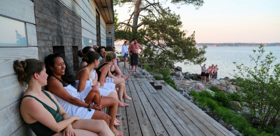 Sauna de la isla de Lonna, un lugar que congrega a mucha gente, en Helsinki. Foto de Helsinki Partners.