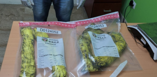 2.2 KILOGRAMOS DE COCAÍNA EN LLANTAS.