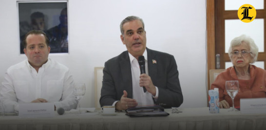 El jefe del Estado presidió este miércoles el primer acto de integración de la comisión con las autoridades que se harán cargo de este nuevo sistema.