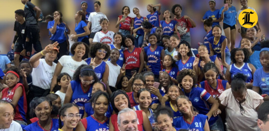 El mandatario dejó oficialmente inaugurada la obra, como parte del programa de rescate y dignificación de las infraestructuras deportivas que ejecuta el Gobierno en todo el territorio nacional.<br /><br />https://listindiario.com/la-republica/20250802/abinader-entrega-polideportivo-caobas-tuvo-inversion-mas-rd-13-millones_868567.html