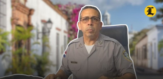 La Policía Nacional y el Ministerio Público intervinieron un apartamento en la Ciudad Colonial donde se desarrollaba una actividad ilegal promocionada en redes sociales. En el operativo fueron detenidas 14 personas y arrestado el organizador, Juan Luis de los Santos Polanco, a quien se le impuso presentación periódica. Las autoridades reiteran su compromiso con el orden público y la seguridad ciudadana.