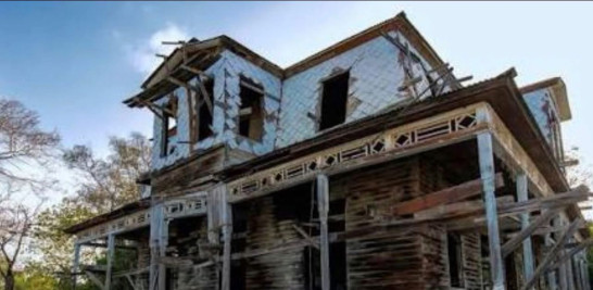Fachada de la estructura tras el incendio.