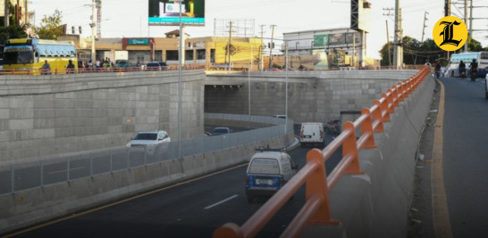 Tras la apertura oficial del pasó a desnivel, inaugurado por el presidente Luis Abinader en la mañana de este miércoles, el tramo denominado como "Pintura" lucía un tráfico fluido entre las cinco y seis de la tarde, parte de la hora pico del gran Santo Domingo.