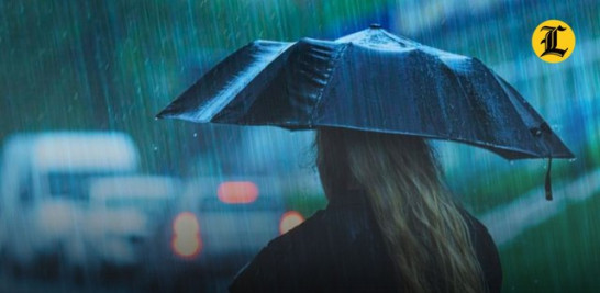 En tanto que las autoridades manifestaron que un total de 2,800 albergues se encuentran disponibles en todo el territorio nacional.<br /><br />El Centro de Operaciones de Emergencias (COE) informó que continúan dando seguimiento a una onda tropical asociada a un sistema de baja presión ubicado al sur de Puerto Rico.<br /><br />https://listindiario.com/la-republica/20251020/autoridades-pronostican-acumulados-lluvia-posible-tormenta-tropical-21-provincias-alerta_879011.html