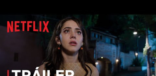 Cuando su esposo secuestra a sus hijos en un acto de venganza, una joven madre debe luchar contra los prejuicios y el escándalo para traerlos de vuelta a casa, arriesgándolo todo por el amor prohibido que podría salvarla… o destruirla. Nadie nos vio partir llega a Netflix el 15 de octubre.

Ver en Netflix: https://www.netflix.com/title/81662606

SUSCRÍBETE: https://bit.ly/2W85El8

Acerca de Netflix:
Netflix es uno de los principales servicios de entretenimiento del mundo, con más de 300 millones de membresías de pago en más de 190 países. Nuestros miembros disfrutan de series, películas y juegos en una variedad de géneros e idiomas. Además, pueden reproducir, pausar y reanudar contenido cuando y donde quieran, y pueden cambiar de plan en cualquier momento.

Sigue a Netflix Latinoamérica en:
➡️TWITTER: http://twitter.com/NetflixLAT
➡️INSTAGRAM: http://instagram.com/NetflixLAT
➡️FACEBOOK: http://facebook.com/NetflixLATINO

Nadie nos vio partir | Tráiler oficial | Netflix
https://www.youtube.com/@NetflixLATAM

En un conflicto que marca su vida, una madre se enfrenta a un doloroso divorcio y al estigma social cuando su esposo le arrebata a sus hijos. Inspirada en hechos reales.