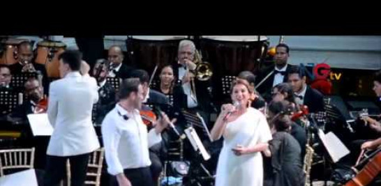 Canción Por Amor - Rafael Solano Anfiteatro Puerto Plata
Orquesta Sinfónica Nacional
Cecilia García
Frank Ceara
Nini Cáfaro
Maridalia Hernández
Presentación artística de estos grandes de la canción romántica en el Anfiteatro Puerto Plata 2017.


www.juanmelo.net