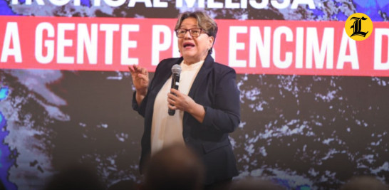 Durante el desarrollo de La Semanal, Ceballos indicó que principalmente en las provincias Bahoruco, Barahona, Pedernales e Independencia, provincias bajo alerta roja, desde ahora hasta el jueves se esperan entre 150 o 200 milímetros de acumulado de lluvias.<br /><br />https://listindiario.com/la-republica/20251027/aun-esperan-200-milimetros-lluvia-region-suroeste-huracan-melissa_879961.html