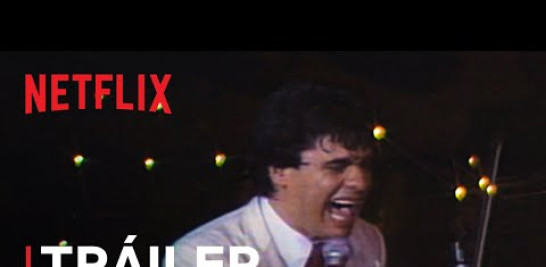 A lo largo de más de cuatro décadas, Juan Gabriel grabó sus momentos más íntimos, capturando tanto al ídolo musical de México sobre el escenario como a Alberto Aguilera, el hombre fuera de escena. Dirigida por María José Cuevas, la serie documental Juan Gabriel: Debo, puedo y quiero se estrenará el 30 de octubre, solo en Netflix.

#JuanGabriel

Ver en Netflix: https://www.netflix.com/title/81633358

SUSCRÍBETE: https://bit.ly/2W85El8

Acerca de Netflix:
Netflix es uno de los principales servicios de entretenimiento del mundo, con más de 300 millones de membresías de pago en más de 190 países. Nuestros miembros disfrutan de series, películas y juegos en una variedad de géneros e idiomas. Además, pueden reproducir, pausar y reanudar contenido cuando y donde quieran, y pueden cambiar de plan en cualquier momento.

Sigue a Netflix Latinoamérica en:
➡️TWITTER: http://twitter.com/NetflixLAT
➡️INSTAGRAM: http://instagram.com/NetflixLAT
➡️FACEBOOK: http://facebook.com/NetflixLATINO

Juan Gabriel: Debo, puedo y quiero | Tráiler oficial | Netflix
https://www.youtube.com/@NetflixLATAM

Videos personales y entrevistas inéditas muestran la genialidad, los sacrificios y la dualidad entre la vida pública y privada del icónico cantante y compositor Juan Gabriel.