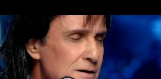 Vídeo oficial de Roberto Carlos de su tema 'Detalles'. Haz clic aquí para escuchar a Roberto Carlos en Spotify: http://smarturl.it/RCSpot?IQid=RCDE
Incluido en Roberto Carlos: En Vivo. Haz clic aquí para comprar el track o el álbum en iTunes: http://smarturl.it/RCEViTunes?IQid=RCDE
Google Play: http://smarturl.it/RCDEPlay?IQid=RCDE
Amazon: http://smarturl.it/RCEVAm?IQid=RCDE
Más de Roberto Carlos
Esse Cara Sou Eu: https://youtu.be/fxtkVjBoDGg
Ese Tipo Soy Yo: https://youtu.be/G0DUVB7_P3A
Propuesta: https://youtu.be/2UtsxD_Zi5w
Pincha aquí http://smarturl.it/LM70Playlist?IQid=RCDE para escuchar más vídeos de buen Lo Mejor de los 70's
Sigue a Roberto Carlos
Página web: http://www.robertocarlos.com/
Facebook: https://www.facebook.com/RobertoCarlosOficial
Suscríbete al canal de Roberto Carlos en YouTube: http://smarturl.it/RCSub?IQid=RCDE
---------
Letras:
No ganas al intentar el olvidarme
durante mucho tiempo en tu vida yo voy a vivir
detalles tan pequeños de los dos
son cosas muy grandes para olvidar
y a toda hora van a estar presentes, ya lo veras
si otro hombre apareciera por tu ruta
y esto te trajese recuerdos mios, la culpa es tuya
el ruido enloquecedor de su auto