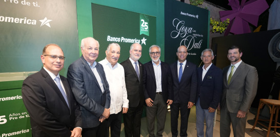 Francisco Martínez, Rafael Camilo, Julio Cross, Alejandro Fernández W, Alberto Atallah, Carlos Julio Camilo, Haivanjoe NG Cortiñas y Francisco Ortiz Gurdián.