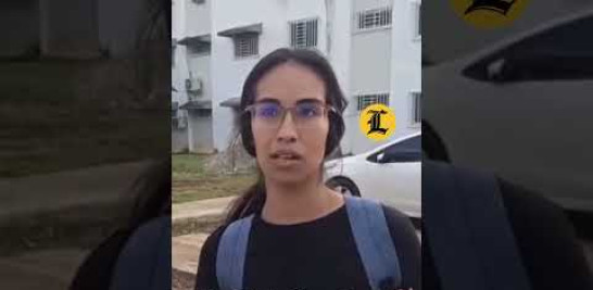 Ciudad Juan Bosch fue concebida como una ciudad modelo en Santo Domingo Este, para personas de escasos recursos y creada con el objetivo de que la gente viva en armonía, con salud, educación y libres de contaminación.

En tanto, moradores denuncian que al pasar el tiempo, se designó un delegado municipal para que fundieron como responsable de velar por el buen cumplimiento de la limpieza "cosa esta que ha sido imposible lograr, ya que los colaboradores del Ayuntamiento Santo Domingo Este o su delegado municipal se hacen de la vista gorda a espaldas del alcalde Dio Astacio", deploran.

Reiteraron que Ciudad Juan Bosch está repleta de basura en los contenedores de los diferentes residenciales, donde segun explicaron "a diario se visualiza un camión realizando la recogida de la basura, pero al pasar media hora y sin retirar todos los desechos, desaparecen por arte de magia, a excepción del residencial 1933 que es el único que realmente está limpio, porque es donde vive el delegado municipal del ASDE" indicaron a través de una nota de prensa.

También le pude interesar estos videos:

Rosvely Pérez, sobreviviente del Jet Set: Mi vida es diferente después de eso https://youtu.be/WxrzgGFzcPQ

Lourdes de la Maza, hija de uno de los hombres que ajustició a Trujillo: “Duré dos meses encerrada” https://youtu.be/0tqWjfR9fwE

Los detalles ocultos del complot contra Trujillo: Los revela Juan Daniel Balcácer https://youtu.be/HUqQJhFVmkc

Miguelina, Aname y Gloria: tres vidas marcadas por el Jet Set por la muerte de Karla Lantigua https://youtu.be/S2TVwIW6jvI

“Mi papá era un civil, un ciudadano… en el ajusticiamiento”, dice hijo de Antonio Imbert Barrera https://youtu.be/H9o1uZ20cx4

Más noticias en https://listindiario.com/

Suscríbete al canal  https://bit.ly/335qMys

Síguenos
Twitter  https://twitter.com/ListinDiario 

Facebook  https://www.facebook.com/listindiario 

Instagram https://www.instagram.com/listindiario/