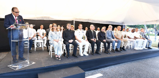 El director de Listín Diario, Miguel Franjul, al momento de su discurso junto a personalidades invitadas