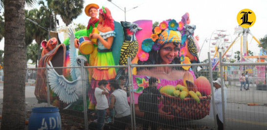 Por la festividad del Carnaval Nacional 2026, la avenida George Washington, entre la avenida Máximo Gómez y la calle Palo Hincado, está cerrada.<br /><br />Malecón de Santo Domingo casi listo para vestir sus calles de color y música en el Carnaval Nacional