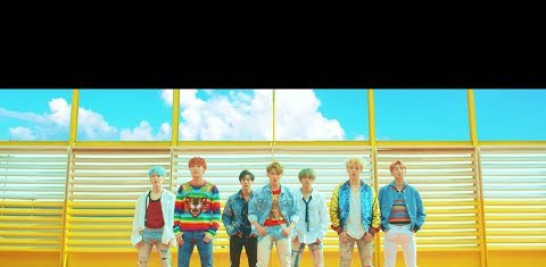 BTS (방탄소년단) 'DNA' Official MV



Credits:


Director : YongSeok Choi (Lumpens)
Assistant Director : WonJu Lee (Lumpens)
Director of Photography : HyunWoo Nam(GDW)
Gaffer : HyunSuk Song (Real Lighting)
Art Director : JinSil Park (MU:E)




Choreography & performance direction: Sungdeuk Son
Choreography by: ​Christopher Martin, Keone & Mari



BigHit Entertainment. All rights reserved. 
Unauthorized reproduction is a violation of applicable laws. 
Manufactured by BigHit Entertainment, Seoul, Korea.




Connect with BTS:
http://www.ibighit.com 
http://twitter.com/BTS_bighit 
http://twitter.com/BTS_twt 
https://www.facebook.com/ibighit/
http://www.facebook.com/bangtan.official
http://instagram.com/BTS.bighitofficial
http://weibo.com/BTSbighit