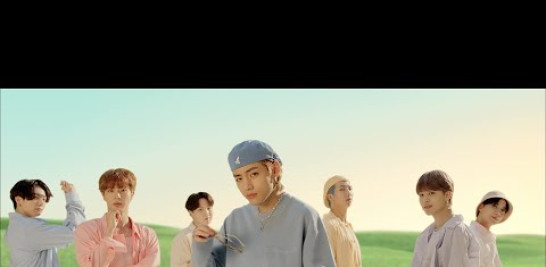 BTS (방탄소년단) 'Dynamite' Official MV


Credits:
Director: Yong Seok Choi (Lumpens)
Assistant Director: Jihye Yoon (Lumpens)

Director of Photography: Hyunwoo Nam (GDW)
B Camera Operator: Eumko
Focus Puller: Sangwoo Yun, Youngwoo Lee
2nd AC: Eunki Kim
3rd AC: Kyuwon Seo
DIT: Eunil Lee

Gaffer: Song Hyunsuk
Lighting Crew: Choi Jung Hyun, Hwang Uigyu, Kim Hyun Ju, Park Cheonil, Park Yeonghwan, Yeom Jaehyeok

Jimmy Jib Operator: Youngjung Kim
Jimmy Jib Assistant: Hyun in Kim, Sung Hoon Kim

Art Director: Bona Kim, Jinsil Park (MU:E)
Assistant Art Team: Yeri Kang (MU:E)
Art-team Manager: ilho Heo (MU:E)

Producer: Emma Sungeun Kim (GE Production)
Location Manager: Ji Hoon Han

VFX STUDIO: PLASTIC BEACH
VFX Supervisor: Ohzeon
VFX Assistant Supervisor: Jojeem
VFX Project Manager: Chanyoung Song, Jieun Jeong
VFX Producer: Kyutae Jang
3D Artist: Kwangwon Lee, Doyeon Kim, Jeonghwa Lee, Jiwon Jeon
2D Artist: Gihoon Jang, Hyunjun Lee

Visual Creative: Nu Kim, Sabinne Cheon, Lee Sun Kyoung, Kim Ga Eun, Jung Su Jung
Brand Experience Design: Kris Seongmin Gim, Hyeri Lee 
Performance Directing: Son Sung Deuk, Lee Ga Hun, Lee Byung Eun, Hyewon Park
Artist Management: Kim Shin Gyu, Kim Su Bin, Kim Dae Young, Park Jun Tae, An Da Sol, Ahn Jong Hun, Yun Tae Woong, Lee Seung Byeong, Lee Jung Min

Big Hit Entertainment. Rights are reserved selectively in the video. Unauthorized reproduction is a violation of applicable laws. Manufactured by Big Hit Entertainment, Seoul, Korea.

Connect with BTS: 
https://ibighit.com/bts 
http://twitter.com/BTS_bighit
http://twitter.com/BTS_twt 
http://www.facebook.com/bangtan.official 
https://www.youtube.com/user/BANGTANTV 
http://instagram.com/BTS.bighitofficial 
https://channels.vlive.tv/FE619 
https://www.tiktok.com/@bts_official_bighit
https://weverse.onelink.me/qt3S/94808190
https://www.weibo.com/BTSbighit
https://www.weibo.com/BTSmembers 
http://i.youku.com/btsofficial 
http://btsblog.ibighit.com


#BTS #방탄소년단 #BTS_Dynamite #Dynamite #MV