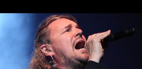 #FherDeManá #SeCaeDelEscenario #DosVeces #Parodia

Sin duda, esta es una parodia legendaria con la caída más épica y del mundo mundial.
Fher, el vocalista de maná se cae dos veces del escenario e insulta a sus asistentes
con unas palabrotas muy graciosa.

Uno de mis videos virales preferidos y sobre todo, una de mis rolas preferidas como lo es El Muelle de San Blas. 

Aunque este video es del 2014, no se salvó de una de mis parodias.
El pobre de Fer de Maná, pierde el piso en uno de sus conciertos y lo que dijo a la gente y sus ayudantes, te sorprenderá.

SUSCRÍBETE A MI CANAL PARA MÁS PARODIAS.

Créditos del video: https://www.youtube.com/watch?v=cwPt5Zl3NxM
Suscríbanse a su canal: Omar Alba - https://www.youtube.com/channel/UCdtoznZRRaGLtTzgsvzsklA



#CaídasChistosas #CaídasDeFamosos

SUSCRÍBETE PARA MÁS VIDEOS
Sígueme en todas mis redes sociales.
http://www.facebook.com/carloschaviratv
http://www.twitter.com/carloschaviratv
http://www.instagram.com/carloschaviratv
http://www.snapchat.com/carloschaviratv