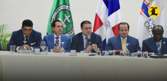 Tras una reunión de la comisión gubernamental con representantes de la iglesia evangélica, el ministro de Industria y Comercio y Mipymes, Eduardo (Yayo) Sanz Lovatón, manifestó que debido a esa ejecución del plan, del cual aún no se han dado detalles mayores, ha aportado a que la economía de República Dominicana haya crecido "en un cinco por ciento" durante el mes de marzo.<br /><br />https://listindiario.com/la-republica/gobierno/20260424/sobrepasando-muchas-vicisitudes-gobierno-presume-buen-manejo-crisis-economica_903141.html