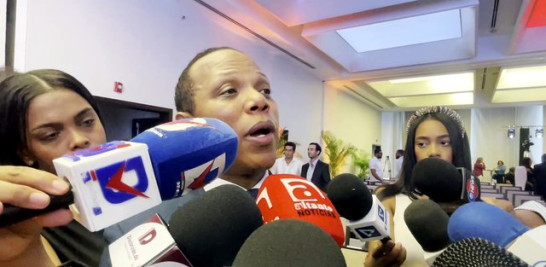 Milton Morrison instó a los diputados a “leer más y documentarse” antes de criticar el préstamo para seguridad vial, al asegurar que los recursos están destinados a salvar vidas y no exclusivamente al INTRANT.<br />