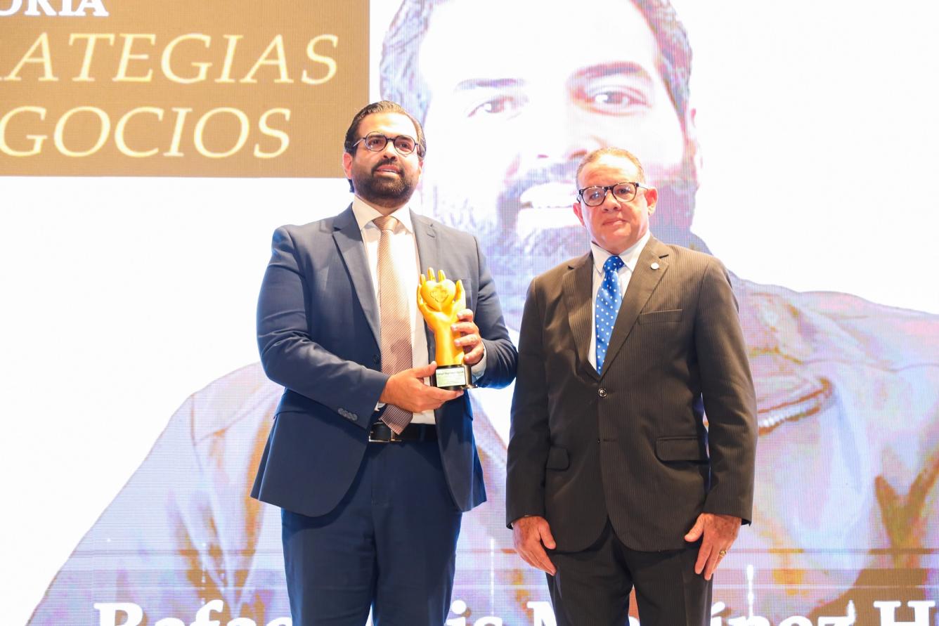 Rafael Luis Martinez Hazim reconocido en la categoría Estrategias y Negocios