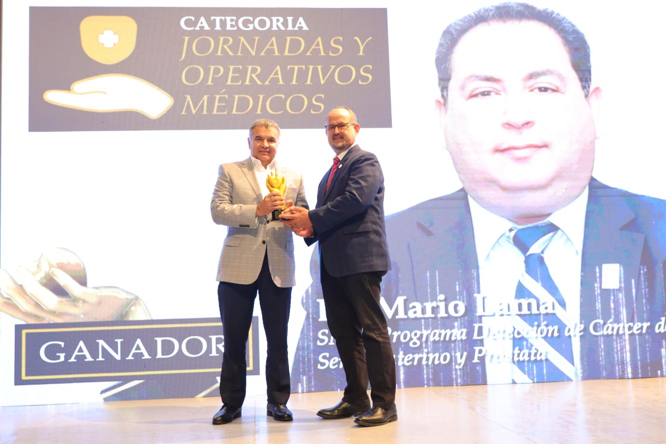 Mario Lama ganó en galardón en la categoría Jornadas y Operativos Médicos