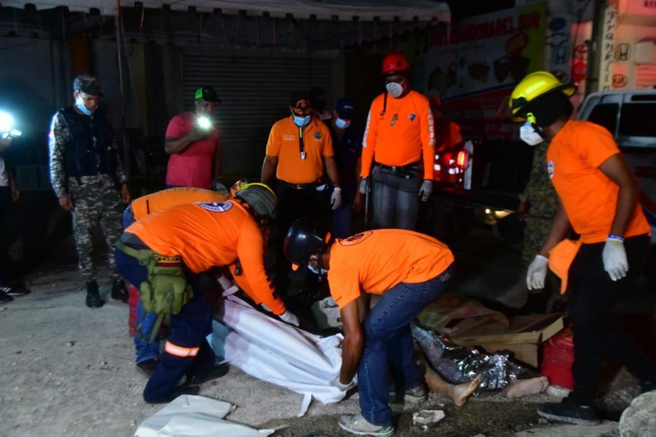 Cadáveres tras explosión en San Cristóbal