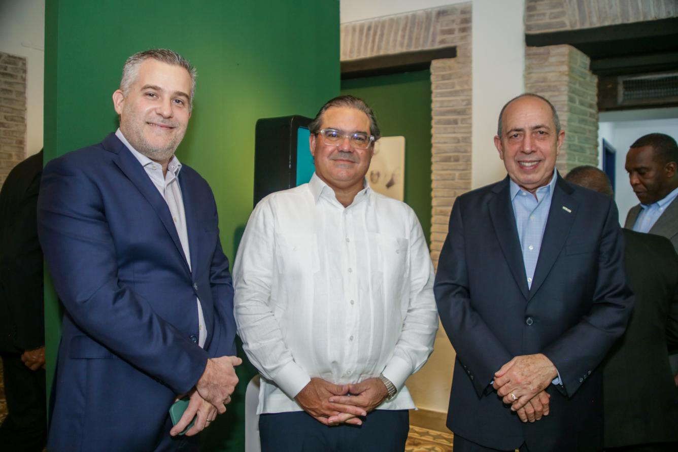 Eduardo Peignad, Jose Abel González y José Vargas