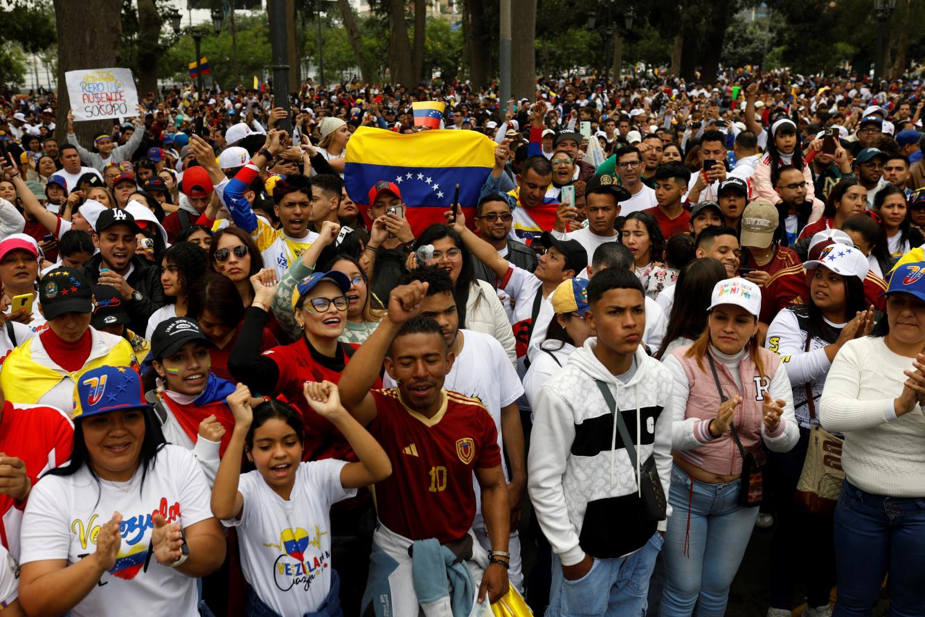 Venezuelans residing in Costa Rica hold a demonstration to demand political change in their country on election day, in San Jose, Costa Rica, on July 28, 2024. Venezuelans vote Sunday between continuity in President Nicolas Maduro or change in rival Edmundo Gonzalez Urrutia amid high tension following the incumbent's threat of a 