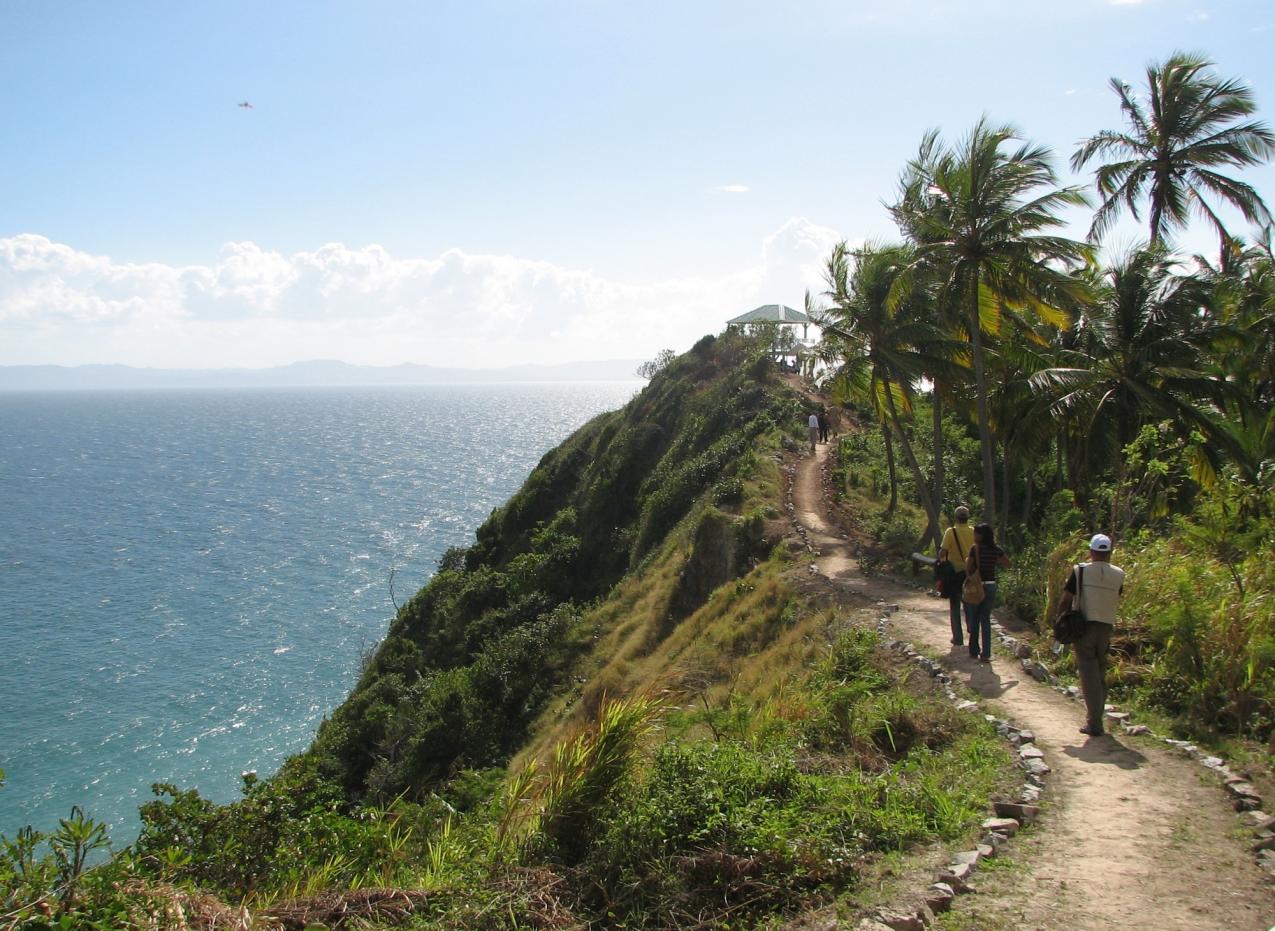 Sendero en Punta Balandra, Samaná