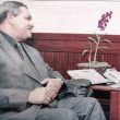 En diciembre de 1999, el célebre escritor fue invitado a un almuerzo en el periódico La Nación. En la foto, Montaner conversa con Miguel Franjul y Federico Henríquez Gratereaux.