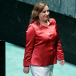 La presidenta peruana, Dina Boluarte, sale después de dirigirse a la 78.ª Asamblea General de las Naciones Unidas en la sede de la ONU en la ciudad de Nueva York el 19 de septiembre de 2023.