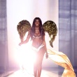 Solange Omon durante su pasarela en el Victoria's Secret Fashion Show 2026, en Los Angeles.