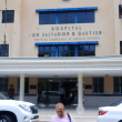 Reestructuración. Uno de los hospitales que serán intervenidos es el Salvador B. Gautier, que en su momento fue el principal centro de salud del Instituto Dominicano de Seguros Sociales (IDSS).