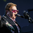 El músico británico Elton John durante un concierto de su gira "Farewell Yellow Brick Road" en el Festival de Jazz de Montreux, en Montreux, Suiza, el 29 de junio de 2019. (Valentin Flauraud/Keystone via AP, Archivo)