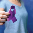 En mayo se conmemoró el mes de la concienciación sobre el lupus. El color morado identifica la causa. ISTOCK
