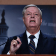 En esta foto de archivo tomada el 7 de enero de 2021, el senador estadounidense Lindsey Graham, republicano de Carolina del Sur, habla durante una conferencia de prensa en el Capitolio de Estados Unidos en Washington, DC. Foto: Brendan Smialowski/AFP.
