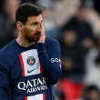 ARCHIVOS) El delantero argentino de Paris Saint-Germain, Lionel Messi, reacciona durante el partido de fútbol francés L1 entre Paris Saint-Germain (PSG) y Stade Rennais FC en el estadio Parc des Princes en París el 19 de marzo de 2023.