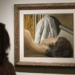 Los sueños son una fantástica fuente de inspiración para los artistas y un mundo paralelo en el que se proyectan de forma simbólica, y muchas veces surrealista, nuestros problemas y emociones. En la imagen, una visitante observa la obra "La prueba del sueño" (1926) de René Magritte, que forma parte de la exposición "El surrealismo y el sueño" que ofreció el Museo Thyssen-Bornemisza de Madrid.