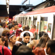 Usuarios del Metro de Santo Domingo.