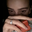 Rosalía ahora usa su anillo de arete