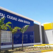 Fotografía muestra fachada de Hospital Ciudad Juan Bosch.