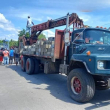 Un camión cargado de block desde Haiti, con fines de construir un muro para cerrar el paso fronterizo por Dajabón.