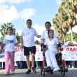 La mayoría de los padres acudieron a la caminata acompañados de sus hijos.