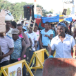 Por motivo de celebrarse Nochebuena, cientos de haitianos cruzaron hoy la frontera hacia la provincia de Dajabón para comprar y vender en el mercado fronterizo.