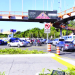 El tapón se agudizó ayer en la ciudad de Santo Domingo con los giros cerrados en la avenida 27 de Febrero esquina Máximo Gómez.