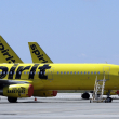 Aviones de Spirit Airlines en la pista del Aeropuerto Internacional de Orlando el 20 de mayo de 2020, en Orlando, Florida.