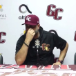 La tristeza del manager de los Gigantes al enterarse que fueron descalificados<br /><br />También le pude interesar estos videos:<br /><br />EL HOMBRE QUE DESCUBRIÓ A ELLY DE LA CRUZ CUENTA SU IMPRESIONANTE HISTORIA https://youtu.be/1dFddcoUhPM<br /><br />RD VS PUERTO RICO, ¿HASTA DÓNDE LLEGARÁ EL SUEÑO OLÍMPICO? https://youtu.be/TfSvBQIoIBo<br /><br />¿NUEVOS EQUIPOS EN EL INVIERNO? EL ESCOGIDO EXPLICA EN DETALLE CÓMO VE A LA LIGA INVERNAL LIDOM https://youtu.be/kFXai1i6Pdo<br /><br />ASÍ GANÓ EL INTER MIAMI DE MESSI LA LEAGUES CUP https://youtu.be/GuxdWJbPhHM<br /><br />CON DOS GOLES DE CRISTIANO RONALDO GANA AL NASSR 4-0 AL SHABAB https://youtu.be/ZzcvkQU-aOg<br /><br />Más noticias en https://www.listindiario.com/el-deporte<br /><br />Suscríbete al canal  https://bit.ly/335qMys<br /><br />Síguenos<br />Twitter  https://twitter.com/ElDeporteListin<br /><br />Facebook  https://www.facebook.com/listindiario <br /><br />Instagram https://www.instagram.com/listindiario/