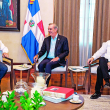 El presidente Luis Abinader recibe observadores de la OEA.