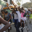 Vecinos huyen de sus casas en HAITÍ
