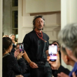 El antiguo director creativo de Valentino, Pierpaolo Piccioli, ha anunciado su salida de la histórica casa de moda italiana.